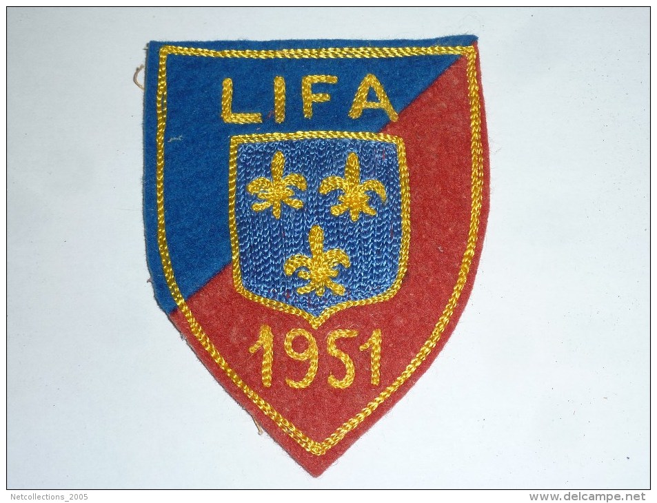 AVIRON BLASON FAIT MACHINE - LIFA 1951 - RARE - COQ FRANCE ECUSSON TISSU SPORT BATEAU - Rowing