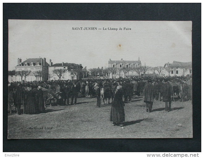 Ref3933 JU CPA De Saint Junien (Limousin) - Le Champ De Foire - Au Grand Livre 1923 - Ferias