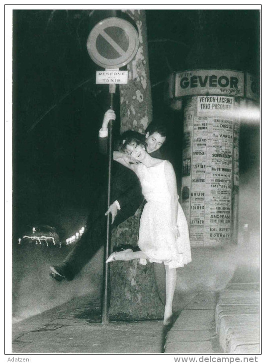 CARTOLINA VOGUE – APRIL IN PARIS, JULY 1961 PHOTO HENRY CLARKE DIMENSIONI CM 10,5x15 CONDIZIONI OTTIME - Fotografia