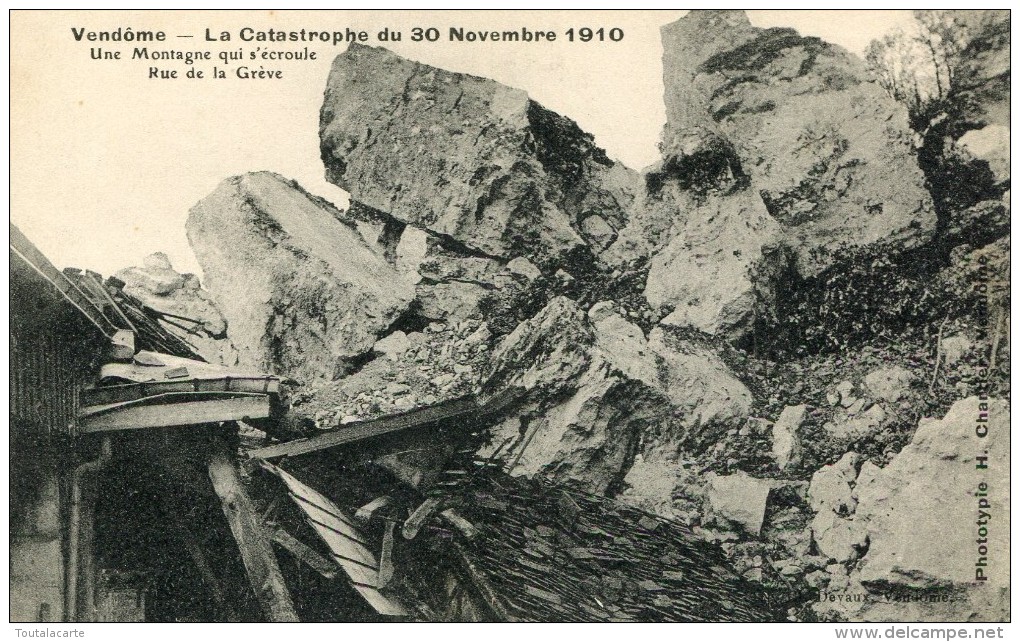 CPA 41 VENDOME UNE MONTAGNE QUI S ECROULE RUE DE LA GREVE CATASTROPHE DU 30 NOVEMBRE 1910 - Vendome