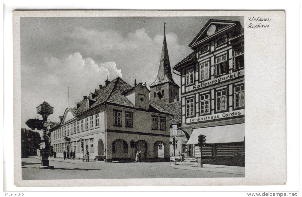 CPSM UELZEN (Allemagne-Basse Saxe) - Rathaus - Uelzen