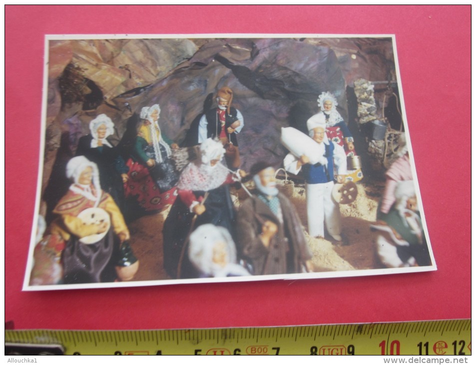 Photographie PhotoCarte Postale Sur Le Thème Des SANTONS De Provence La Créche  Animée à L'estaque Marseille 12 X 8 - Persone Identificate