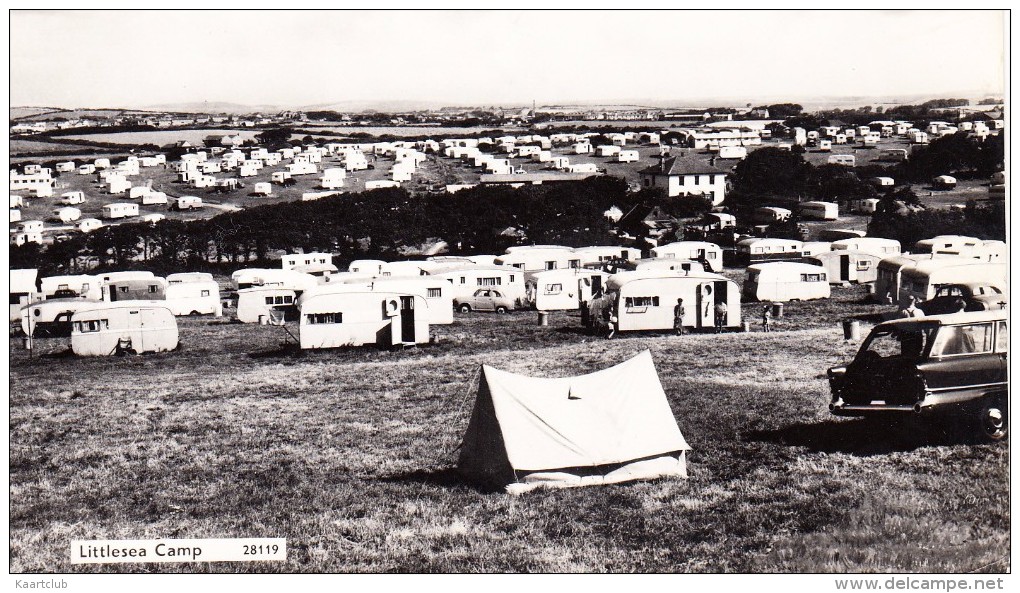 Weymouth: VAUXHALL VICTOR F  ESTATE '57, AUSTIN A30 - Littlesea Camp, CARAVANING CARAVANS/TENTES - England - PKW