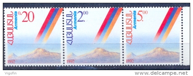 AR 1992-194-6 INDEPENDENT DAY, ARMENIA, 1 X 3v, MNH - Armenien