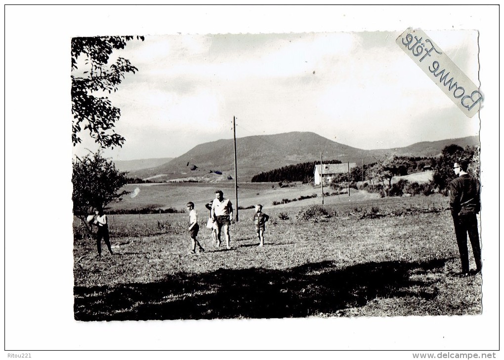 88 - LUSSE - Vosges - Vue De La Colonie Vacances "Famille Du Cheminot" - N°13 - 1966 Homme Garçons Ballon - Autres & Non Classés