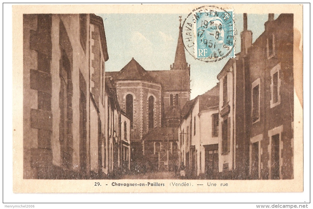 Vendée - 85 - Chavagnes En Paillers Une Rue En 1951 - Autres & Non Classés