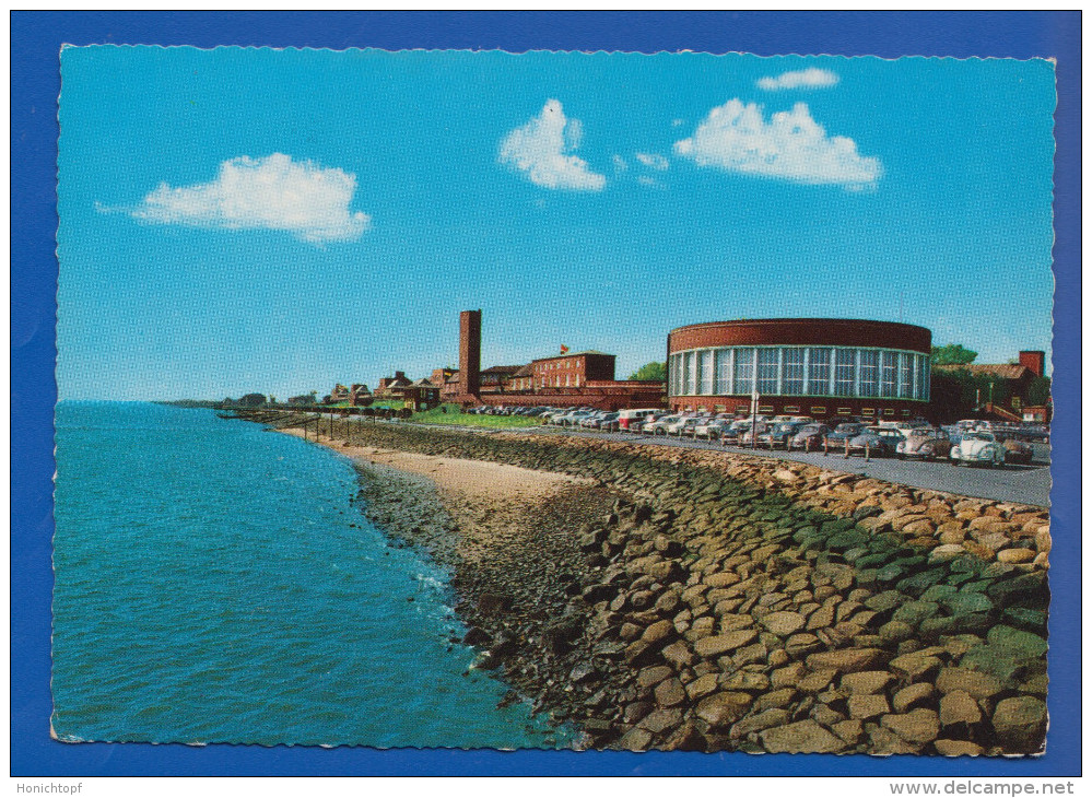 Deutschland; Wilhelmhaven; An Der Strandhalle - Wilhelmshaven