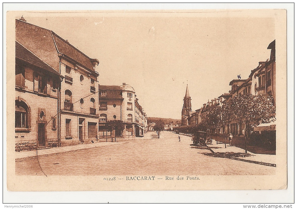 54 - Baccarat - Rue Des Ponts église Ed Librairie Melle Masson - Baccarat