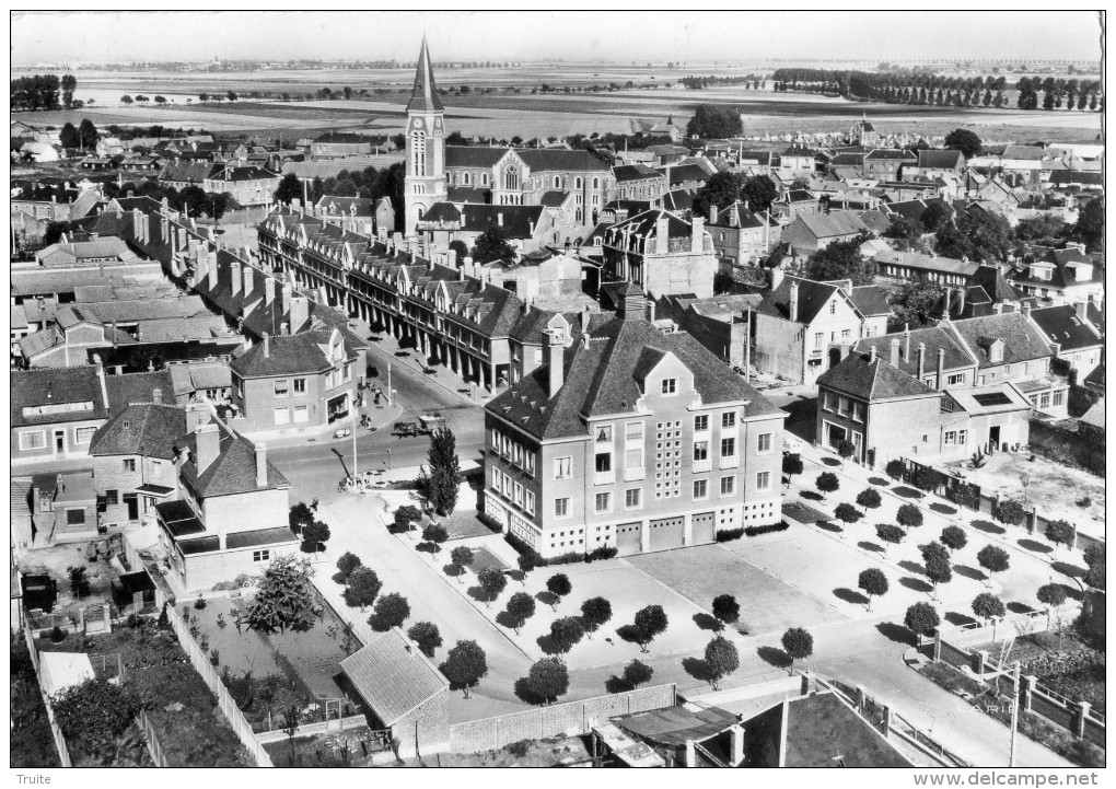 ROSIERES-EN-SANTERRE VUE AERIENNE HOTEL DE VILLE ET RUE DU NIGER - Rosieres En Santerre