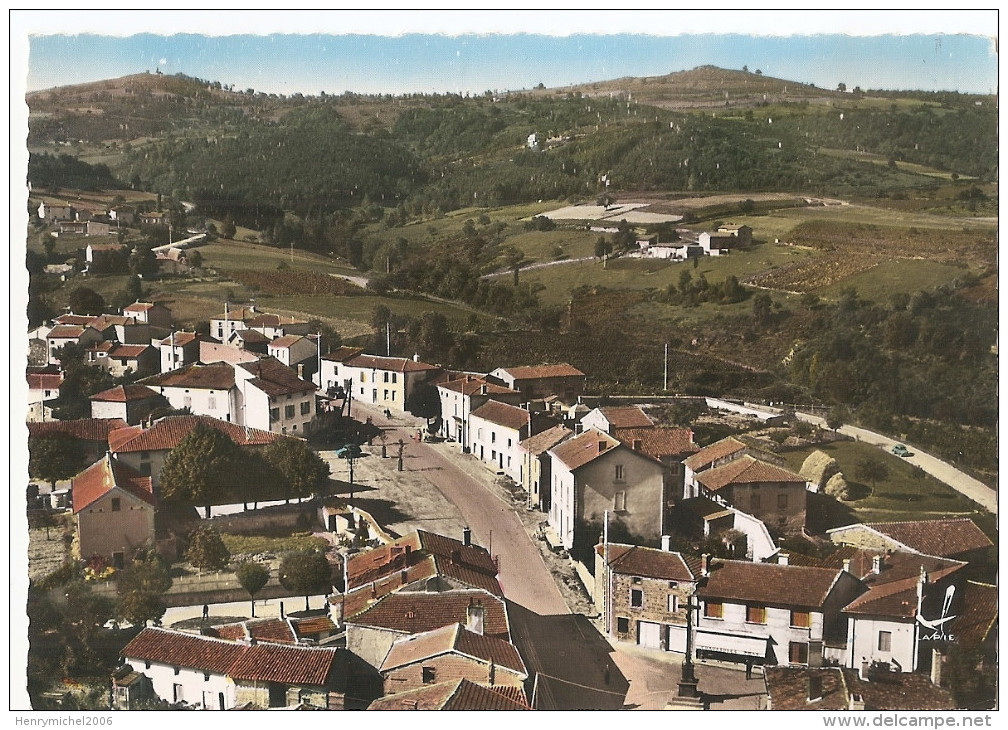 Loire - 42 - Villemontais Le Haut Du Bourg En 1965 Ed Photo Lapie - Altri & Non Classificati