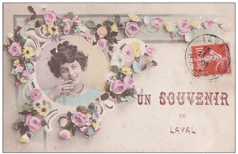 53 LAVAL  Belle CPA Fantaisie SOUVENIR D' Une  Jolie FEMME En Médaillon Parmi Les FLEURS Timbré 1909 - Laval