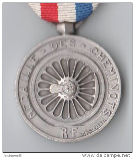 MEDAILLE DES CHEMINOTS Attribuée En 1946 -  Graveur FAVRE BERTIN - Eisenbahnverkehr