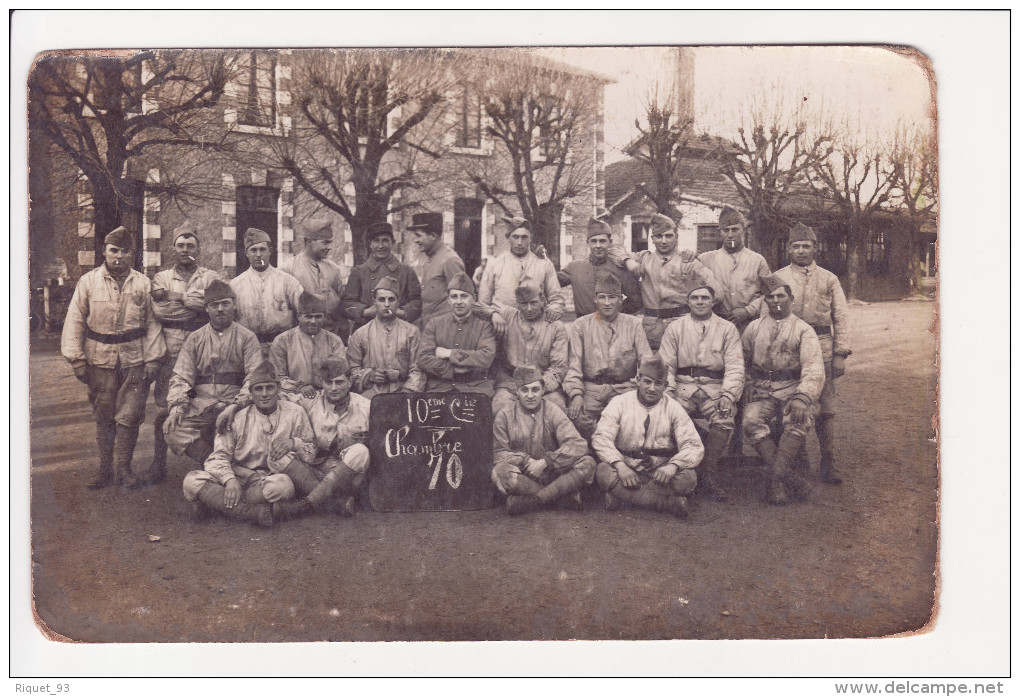 (carte Photo) Groupe De Militaires (10ème Cie Chambre 70) - Regiments