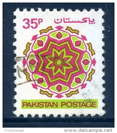 Pakistan 1980 Islamic Patterns - 35p Value Used - Pakistan