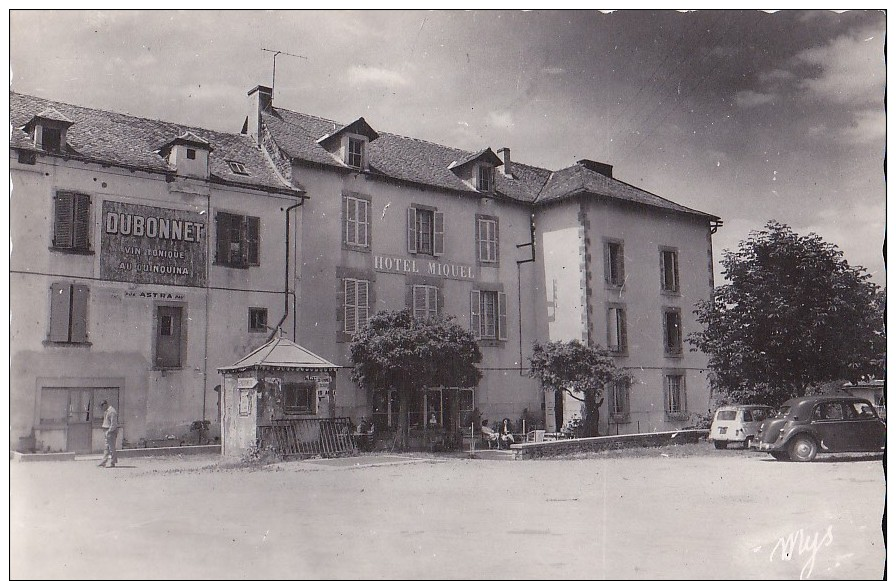 NAJAC  Hôtel Miquel   -  Pub. Dubonnet , Dentelée - - Najac