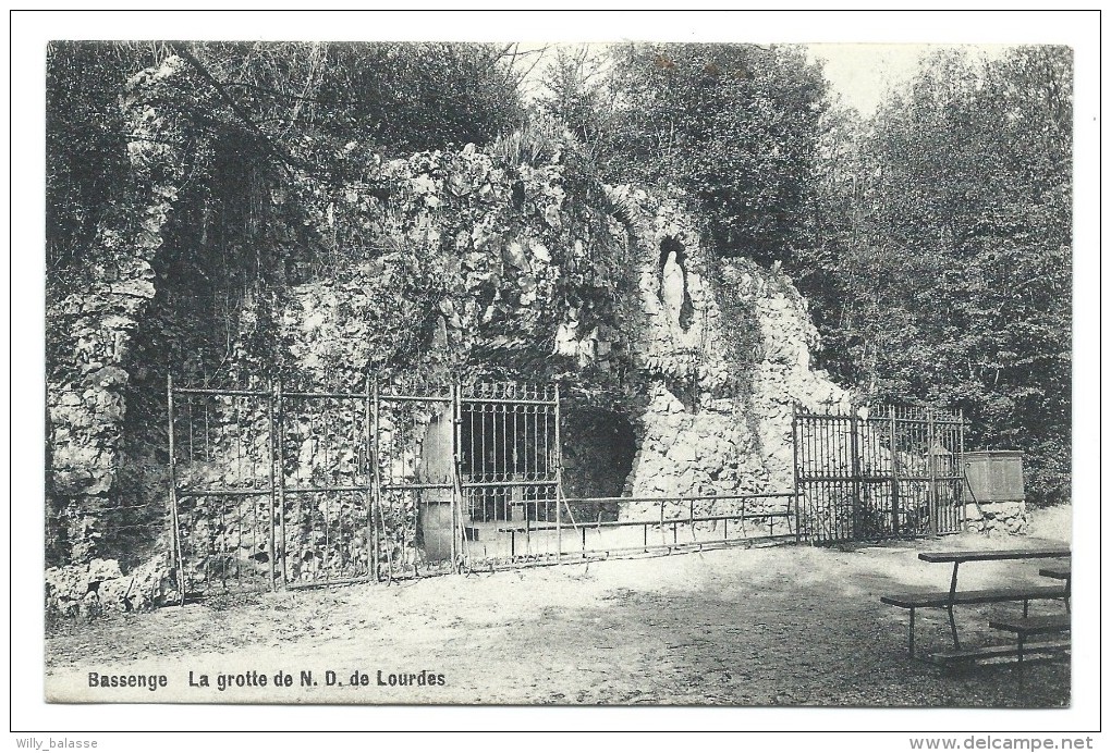 CPA - BASSENGE - La Grotte De N-D De Lourdes  // - Bassenge