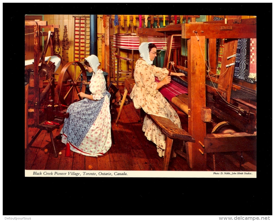 TORONTO Ontario Canada : Black Creek Pioneer Village Charles Ircvin's Weavers Shop Tissage Métier à Tisser - Toronto