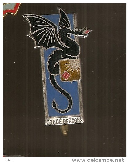 INSIGNE 2° REGIMENT DE DRAGONS CONDE DRAGONS - DRAGO PARIS H 171 -* Fond Bleu Foncé Suivant Cahier Des Charges - France