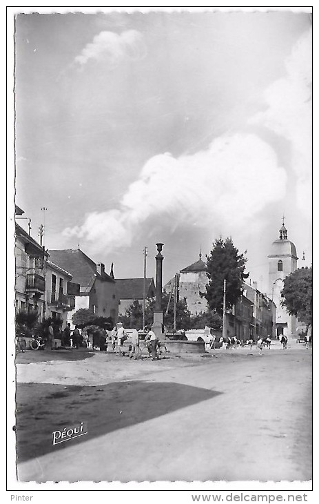 VERCEL - Place De La Fontaine Et L'Eglise - Autres & Non Classés