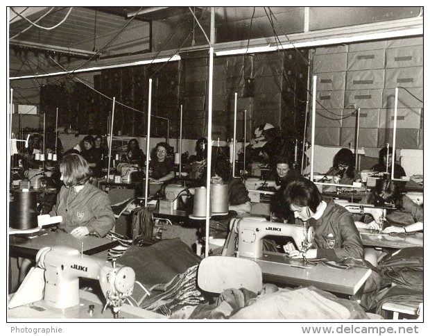 Belgium Quaregnon Textile Women Workers Old Photo 1963 - Autres & Non Classés