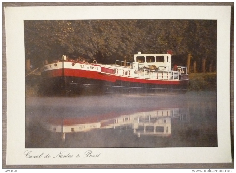 BLAIN  (44).PENICHE VILLE DE NANTES.CANAL DE NANTES A BREST.NON CIRCULE.TBE. - Blain