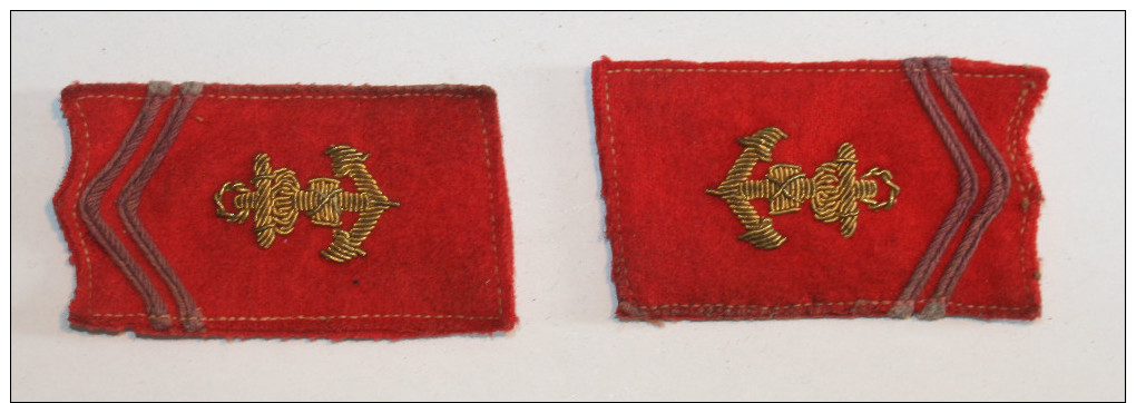 Paire Depattes De Col D´officier D´artillerie Coloniale - Ecussons Tissu