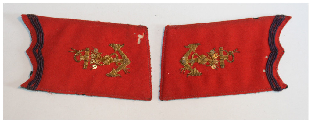 Paire Depattes De Col D´officier D´artillerie Coloniale - Ecussons Tissu