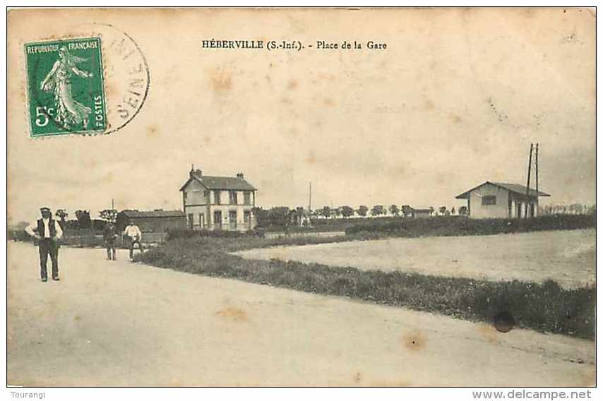 0115 958: Héberville  -  Place De La Gare - Autres & Non Classés