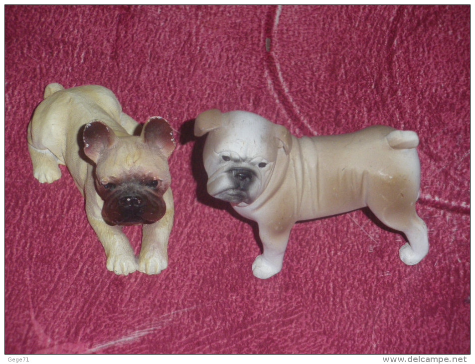 2 Figurines Bull Dog - Figurines En Plastique - Dogs