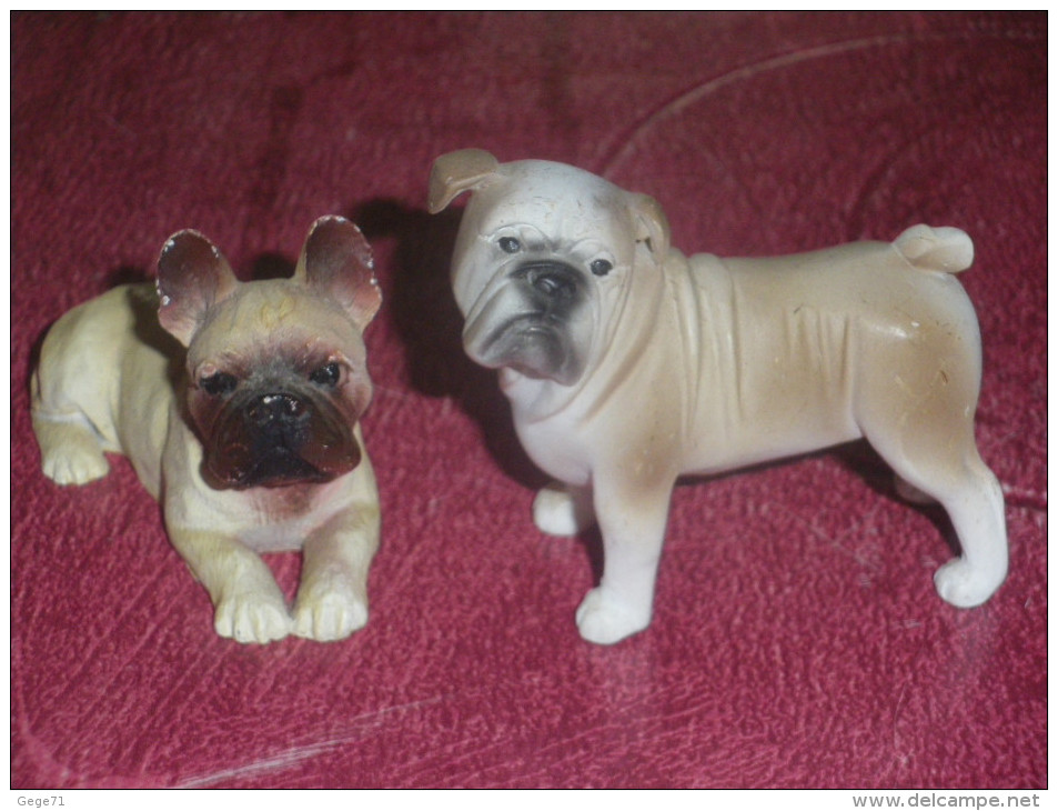 2 Figurines Bull Dog - Figurines En Plastique - Dogs