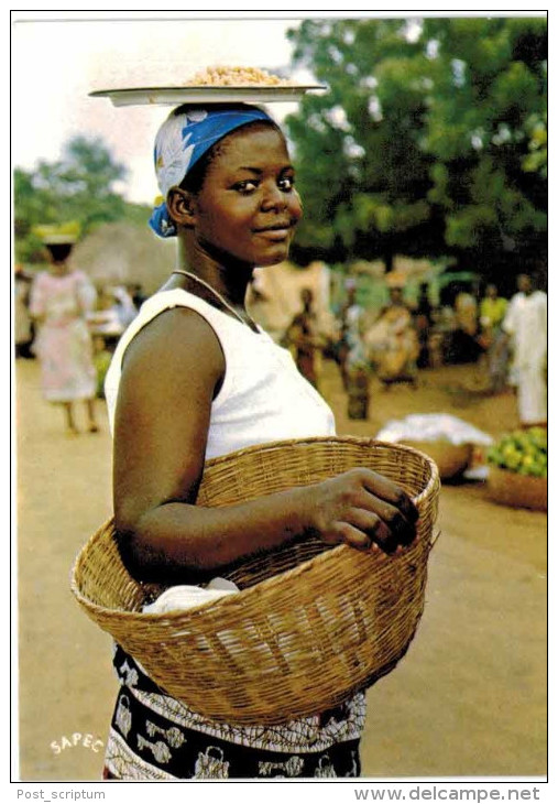Afrique - Bénin -    Vendeuse D'Abôkoun - Benin