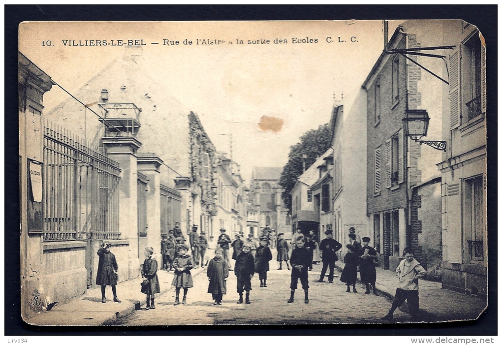 CPA ANCIENNE- FRANCE- VILLIERS-LE-BEL (95)- RUE DE L'AISTRE A LA SORTIE DES ECOLES- TRES BELLE ANIMATION GROS PLAN - Villiers Le Bel