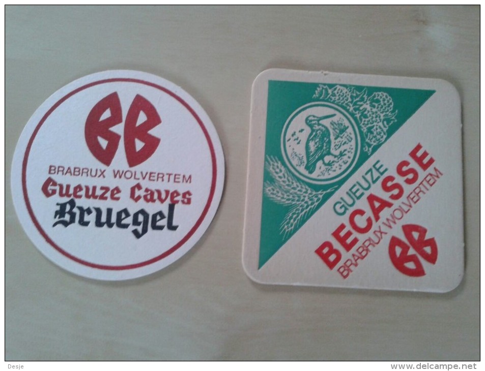 1 Rond En 1 Vierkant Bierviltje Brabux Wolvertem Geuze Bruegel En Becasse - Bierdeckel