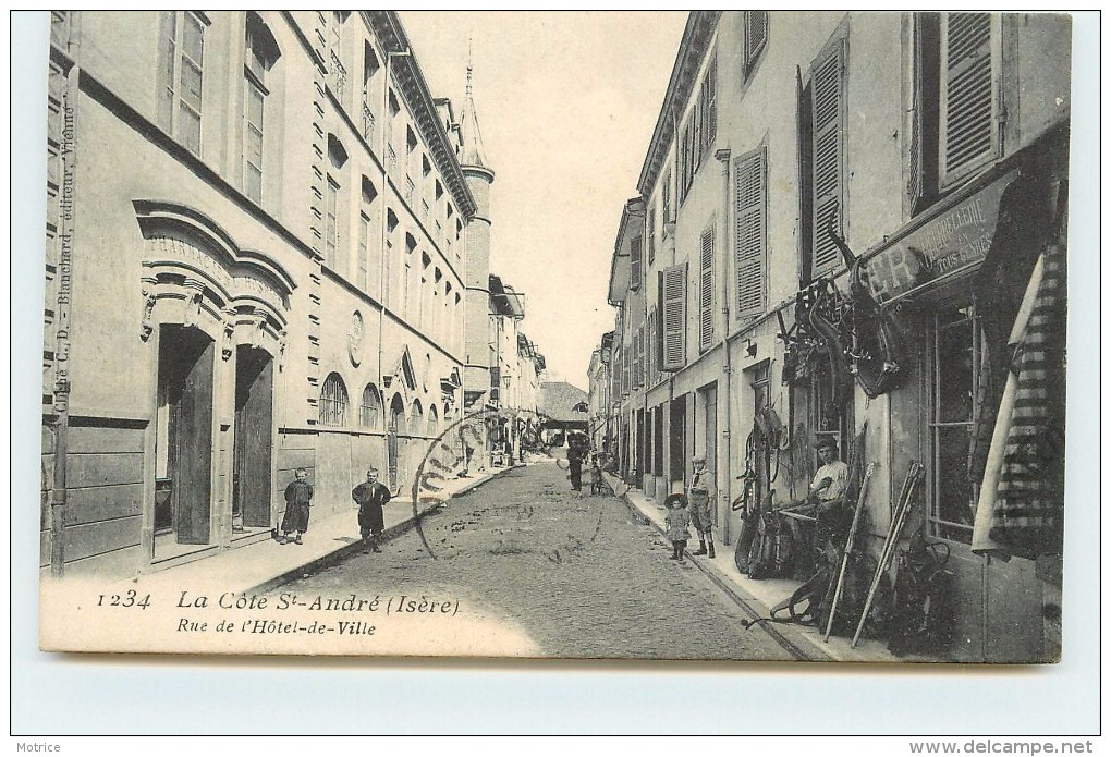 LA CÔTE SAINT ANDRÉ - Rue De L'hôtel De Ville, Harnachement Chevaux,Cachet Hôpital Temporaire Dos Carte. - La Côte-Saint-André