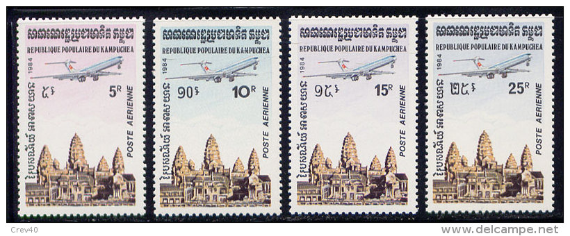 Série De 4 TP PA Neufs ** N° 32/35(Yvert) Kampuchea 1984 - Avion Survolant Le Temple D´Angkor Vat - Kampuchea