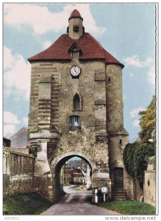 Cpsm  LUCHEUX (80 Somme ) Le Beffroi - Lucheux