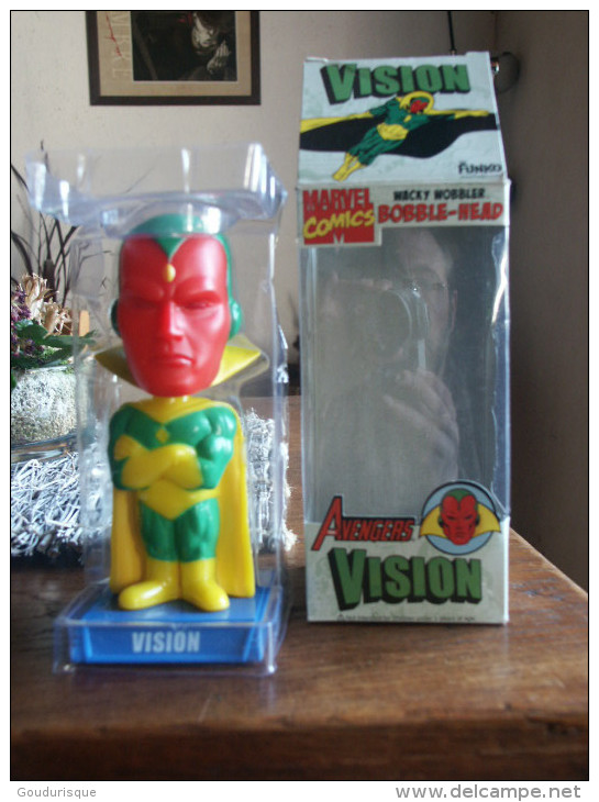 FIGURINE THE AVENGERS BOBBLE-HEAD   VISION - Marvel Heroes