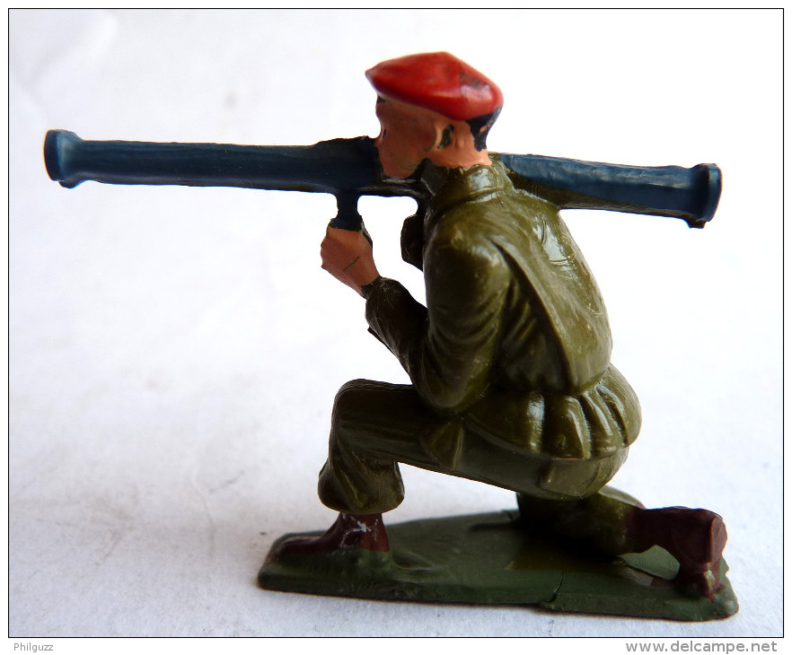 SOLDAT FIGURINE FIG STARLUX à Partir De 1958  PARA BAZOOKA 5061 (2) - Starlux