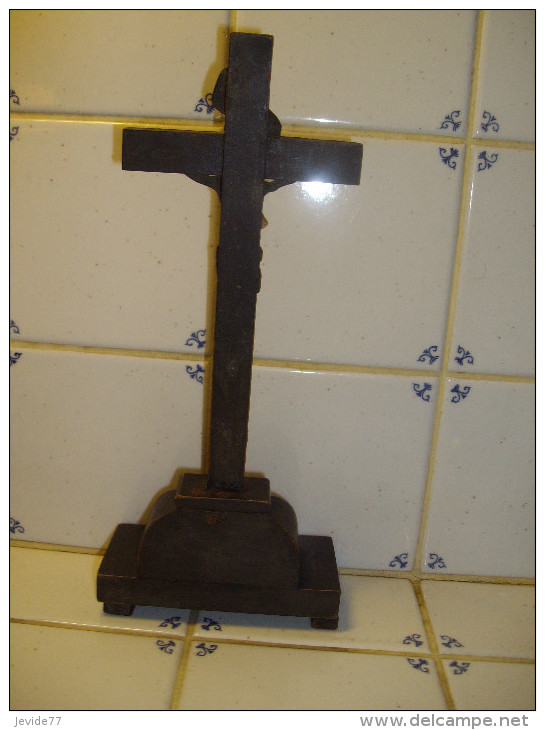 CHRIST CROIX CRUCIFIX SUR SOCLE 24 Cm - Autres & Non Classés