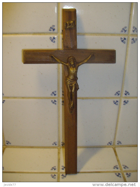 CHRIST CROIX CRUCIFIX A ACCROCHER 26 Cm - Autres & Non Classés