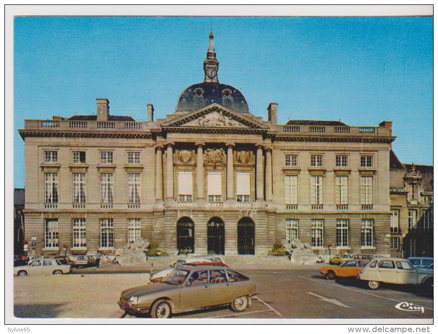 CHALONS-SUR-MARNE-L'Hotel De Ville-(autos:GS  Citroên,dyane,renault 8,coccinellle Wolsvagen Etc.. - Châlons-sur-Marne