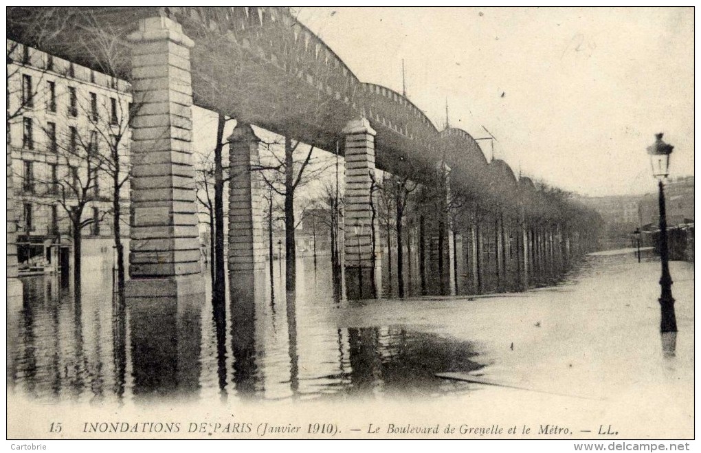 75 - PARIS (15è) - Inondations De Janvier 1910 - Le Boulevard De Grenelle Et Le Métro - Arrondissement: 15