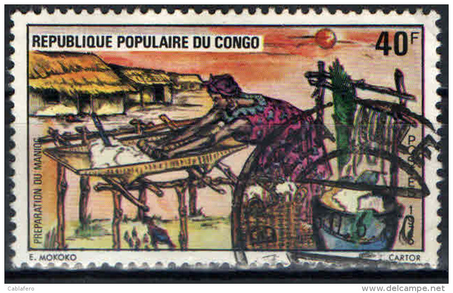 CONGO BRAZZAVILLE - 1975 - DONNA CHE PREPARA LA MANIOCA - USED - Usati