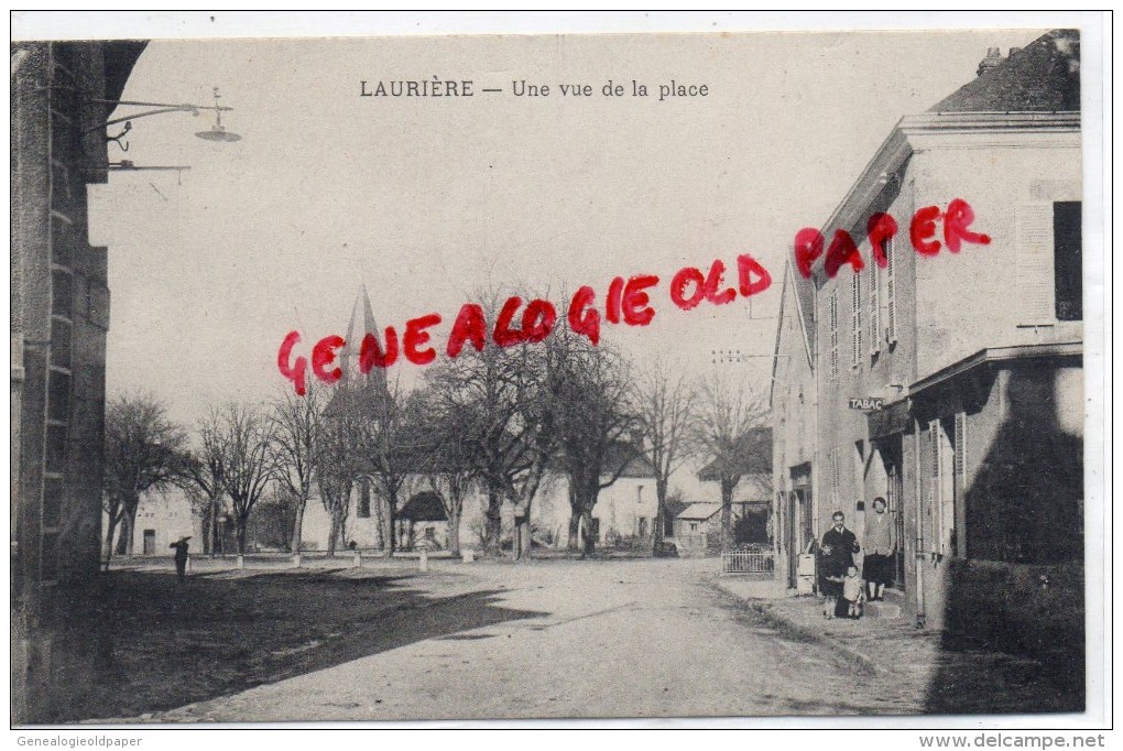 87 - LAURIERE - UNE VUE DE LA PLACE - TABAC - Lauriere