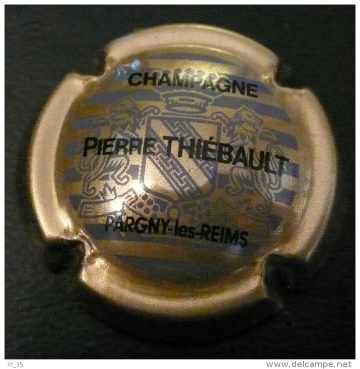 Thiebault Pierre - Or - Capsule Champagne - Autres & Non Classés