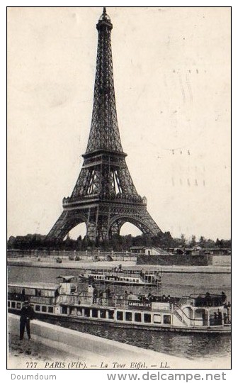 CPA PARIS - LA TOUR EIFFEL - Tour Eiffel