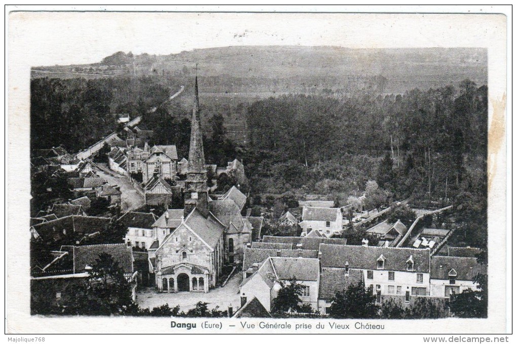 CPa Dangu -( Eure)  Vue Général Prise Du Vieux Château - Dangu