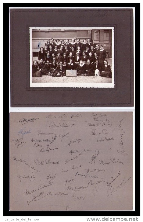 Liceo Statale Carlo Tenca Milano. Fotografia Di Classe IC Anno Scolastico 1934 / 35 Con Firme Al Retro. - Non Classés