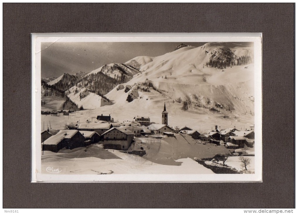 CPA  --  DPT 73  --  TIGNES  --  LE  VILLAGE  EN  HIVER  AVEC  SA  NEIGE.......... - Andere & Zonder Classificatie