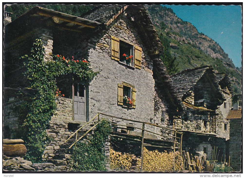Schweiz - 6637 Sonogno - Old House - 2x Nice Stamps - Sonogno